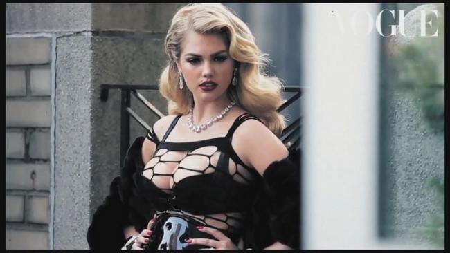Кейт Аптон для ноябрьского Vogue Italy (21 фото Steven Meisel +видео)