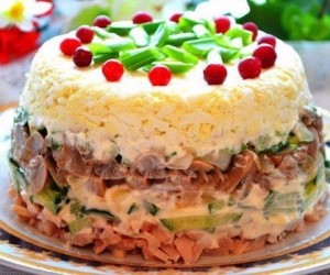 Салат “Праздничный” (рецепт)